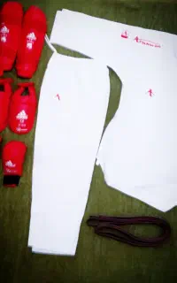 لباس و تجهیزات کاراته