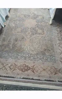 فرش و ساعت و گلدون و روفرشی