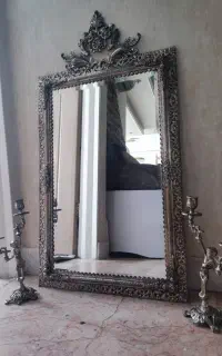 آینه و شمعدان