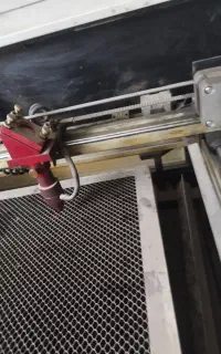 2 عدد دستگاه برش و حکاکی لیزر co2  آماده کار