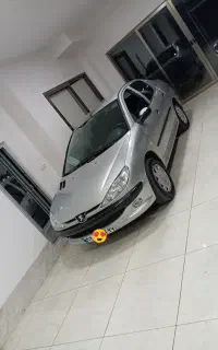 ۲۰۶ SD ،