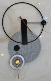 ساعت دیواری نو و شیک