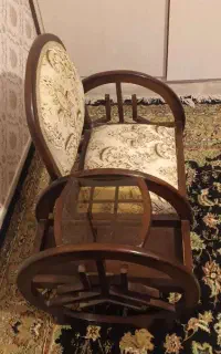 میز تلفن کاملا سالم و تمیز