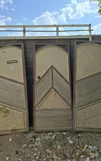 درب حیاط سه لنگه