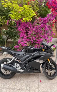 یاماها R15