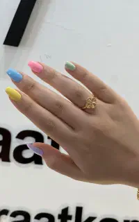 کاشت تخصصی ناخن(تخفیف کاشت)