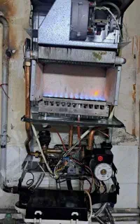 تعمیرپکیج پکیچ رادیاتورکلکتورنمزدگی لولهکش نشتیابی