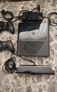 xbox 360 نیو اسلیم همراه با کینکت