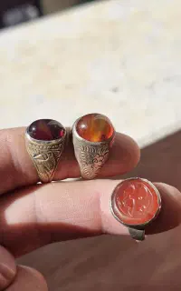 انگشتر با عقیق یمانی