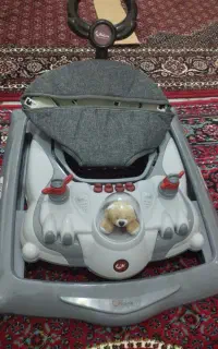 کمک مادر تازه داخل کارتون