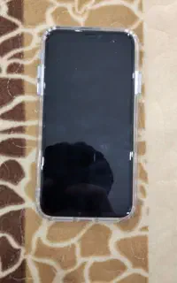 ایفون 11 نرمال درحد صفر