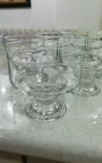 بستنی خوری واستکان