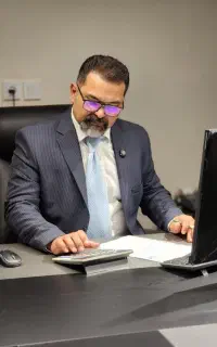 از دفاتر و اظهارنامه تا مشاوره و دفاع مالیاتی