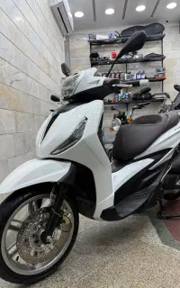 پیاجیو بورلی 300S درحد خشک فورزا 350 XMAX GTS وسپا