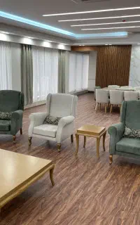 نصب کفپوش ،پارکت ،قرنیز ،ماربل و ابزار قاپ بندی