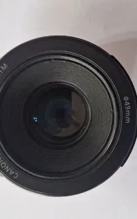 لنز۵۰ فیکس اف1.8