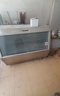 یخچال ویترینی مارک زاگرس بسیاز کم کار و سالم بشرط