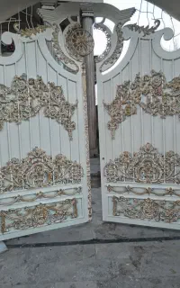 نقاش رنگ کار ساختمان درب و پنجره کناف نقاشی