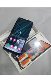 Samsung galaxy A11باحافظه 32گیگابایت صفرصفر