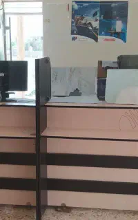 دو عدد میز پیشخوان بانکی