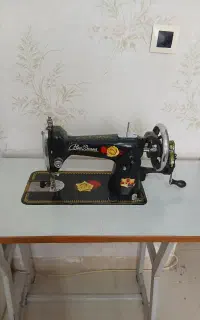 چرخ خیاطی دستی