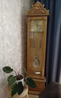 ساعت ایستاده طلایی شیک