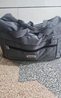 کیف خاکستری
