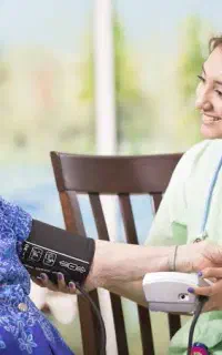 خدمات پرستاری و نظافت