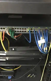 خدمات کامپیوتر و اینترنت در محل۲۴/۷ حوالی مهرشهر