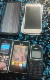 ۲عددگوشی‌لمسی‌‌سالم‌روشن‌السیدی‌میخان‌3عدد‌ساده‌