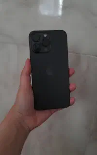 ایفون ۱۵ پرو مکس zaa بندر دیر