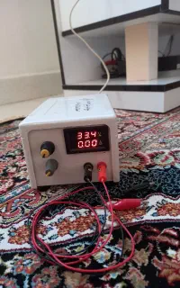 منبع تغذیه ۰ تا ۳۲ ولت ۴ آمپر