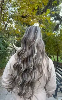 آموزش و خدماته رنگ مو و کراتین و اصلاح ابرو و ناخن