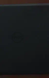 فروش فوری لپ تاپ دل ویندوز 10 کارکرده تمیز درحد نو