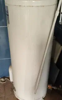آبگرمکن ایستاده