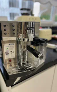 اسپرسوساز نیمه اتوماتیک دلونگی