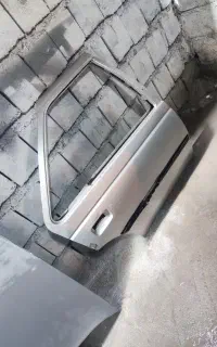 درب عقب رنگ فابریک بدون افتاب سوختی
