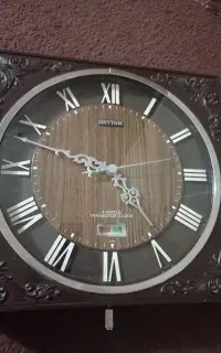 ساعت دیواری