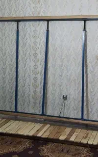 دارقالی۶متری۲/۳اهنی تمیزومحکم باتخته بندنوع