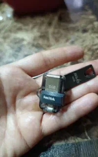 فلش سندیسک