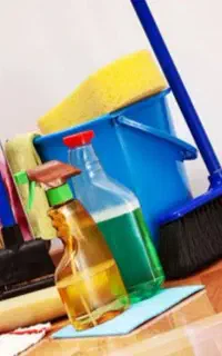 نظافت راه پله و پیلوت و بالاپشت بام