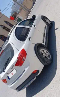 کوییک Rسفید مشکی 401