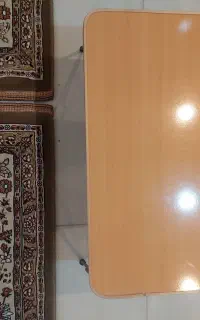 میز تحریر پایه دار