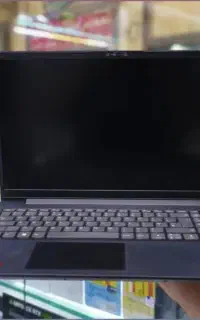 لپتاپ lenovo v15