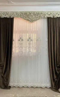 پرده به همراه میل پرده وکتیبه