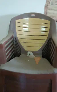 صندلی پلاستیکی