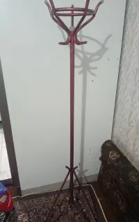 چوب لباسی ایستاده