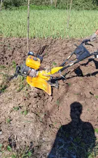 شخم با دستگاه ، علفتراشی، سمپاشی با دستگاه