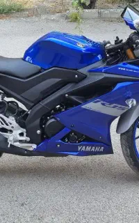 یاماها R15