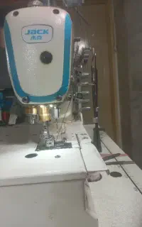 زیگزالدوز ماهر خانم ووسط کار